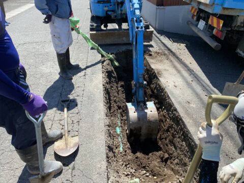 水道布設替工事試掘